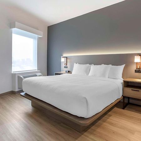 Comfort Inn & Suites Newark Liberty International Airport 外观 照片