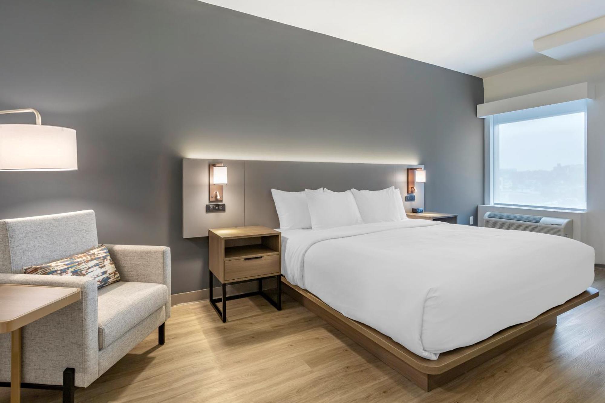 Comfort Inn & Suites Newark Liberty International Airport 外观 照片