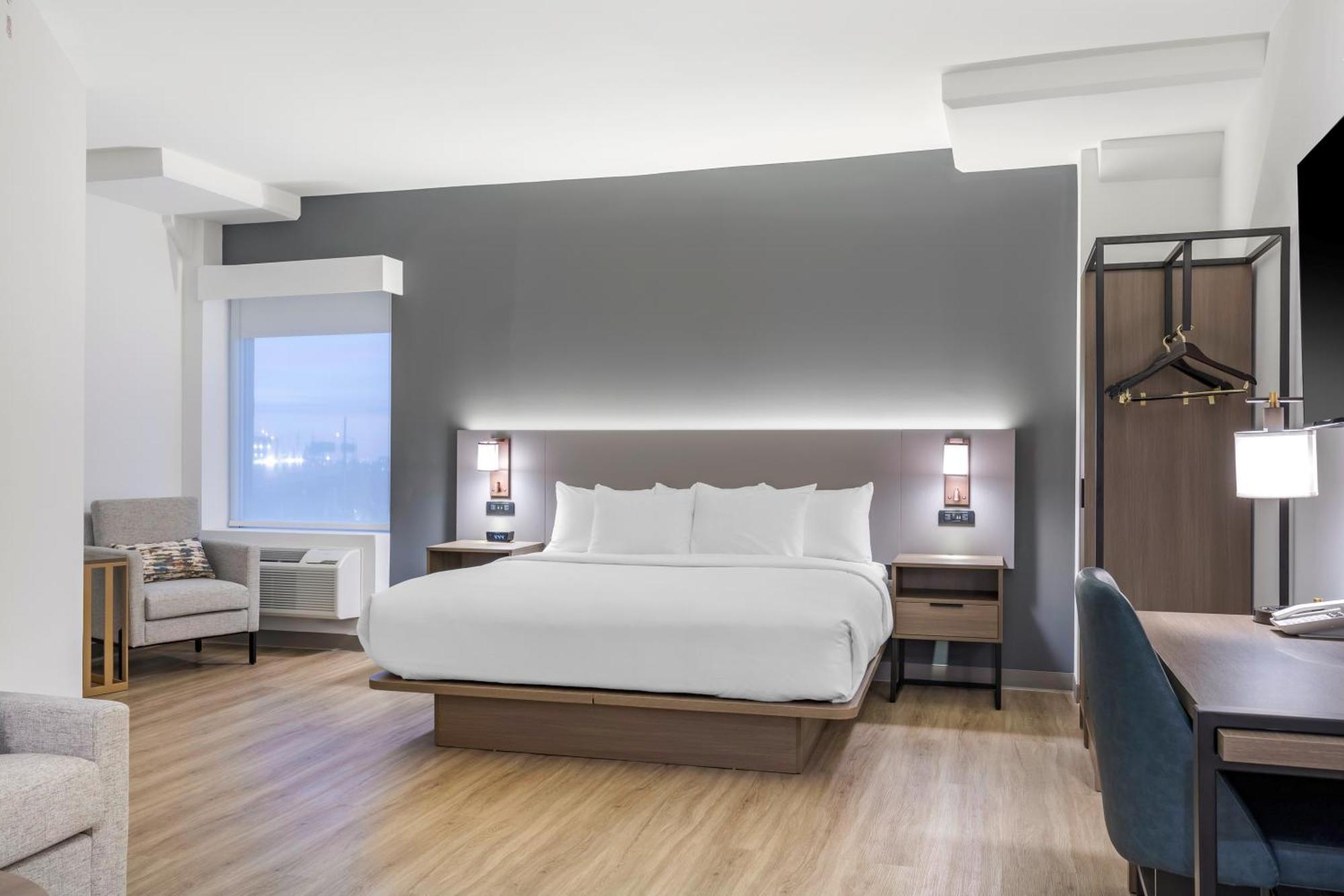 Comfort Inn & Suites Newark Liberty International Airport 外观 照片