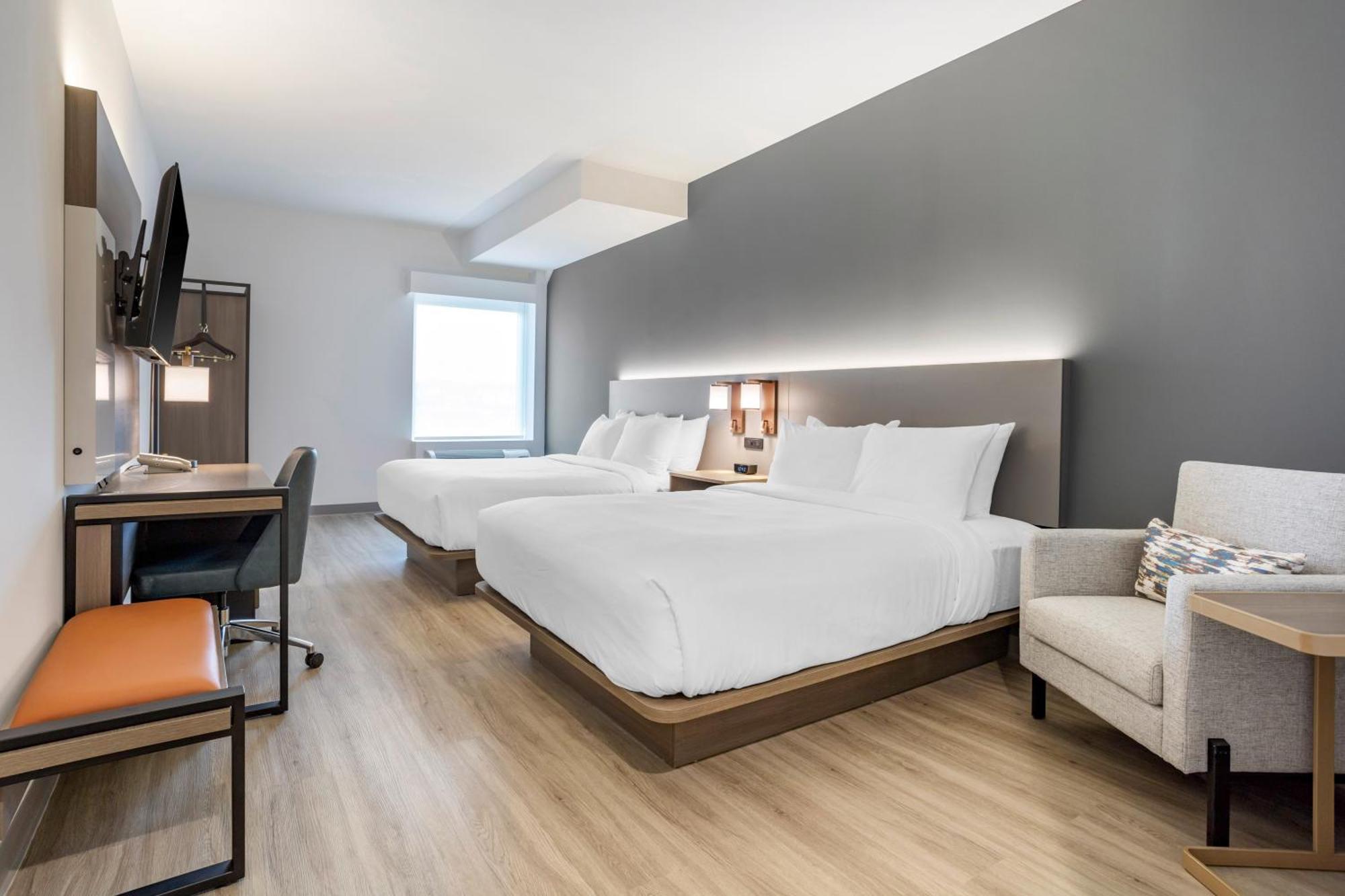 Comfort Inn & Suites Newark Liberty International Airport 外观 照片