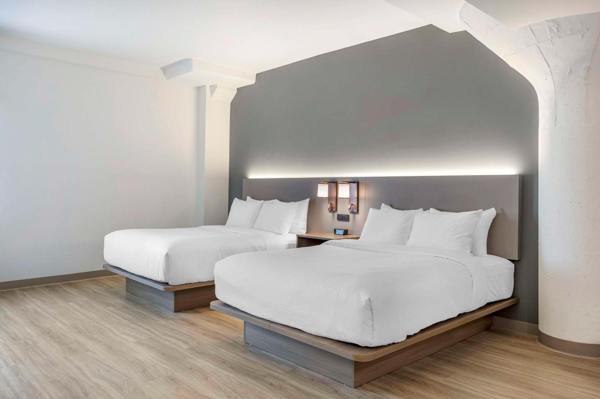 Comfort Inn & Suites Newark Liberty International Airport 外观 照片